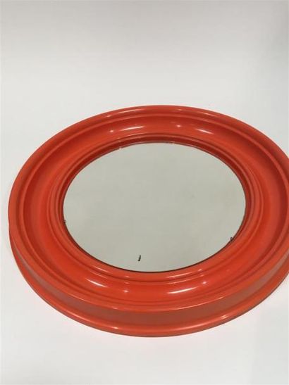 null EC MILANO 1970
Miroir à structure en plastique abs orange 
Embossé au dos de...