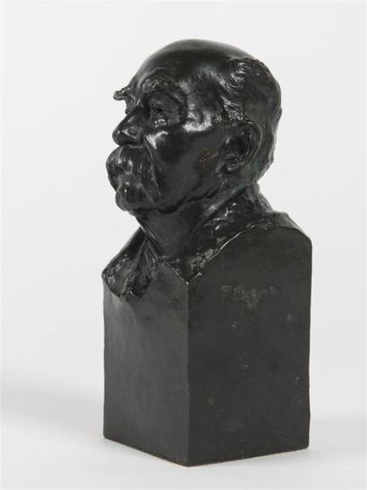 null François COGNE (1870-1945)
Buste de Georges Clémenceau en bronze 
Signature...
