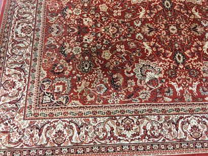 null Tapis en velours de laine de couleur rouge et beige
204 x 295 cm
quelques usures...