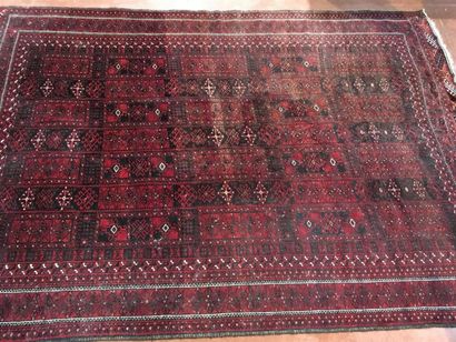 null Tapis bordeaux et noir
228 x 323 