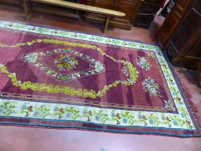 null Tapis fond rouge 475x230cm