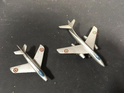 null Dinky Toys deux avions
Mystère 20
Vautour 608