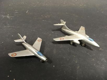 null Dinky Toys deux avions
Mystère 20
Vautour 608