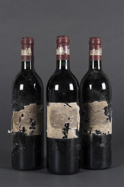 null 3 B CHÂTEAU LAFITE ROTHSCHILD (e.q.i; 1 capsule incisée par l'expert pour l'identification...