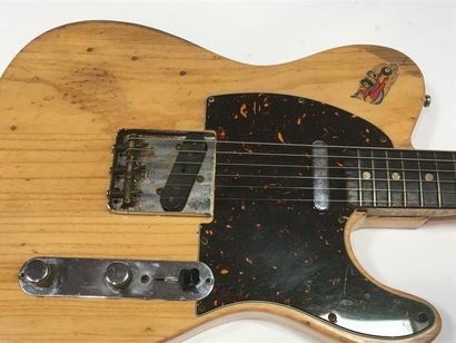 null FENDER TELECASTER 1968 Blond
Guitare dans housse
marques sur le vernis
Numéor...