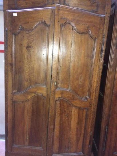 null Petite armoire en bois naturel corniche cintrée (manque la corniche)