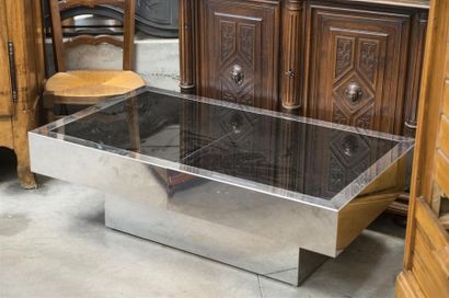 null Table basse formant bar en verre fumé et métal chromé
38 L : 120 P : 70 cm