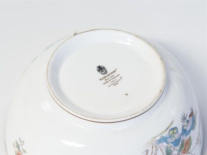 null WEDGWOOD saladier porcelaine
H : 11, 5 cm