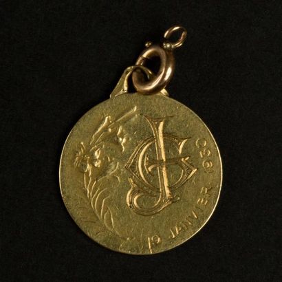null E. DROPSY. Médaille en or jaune (750) 18K Vierge à l'enfant" monogrammé et daté...