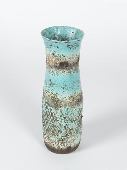 null Jean BESNARD (1889-1958)
Vase de forme cylindrique à long col ouvert en terre...