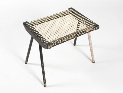 null Georges Adrien TIGIEN CARCASSON (20ème)
Tabouret en hêtre teinté noir tendu...