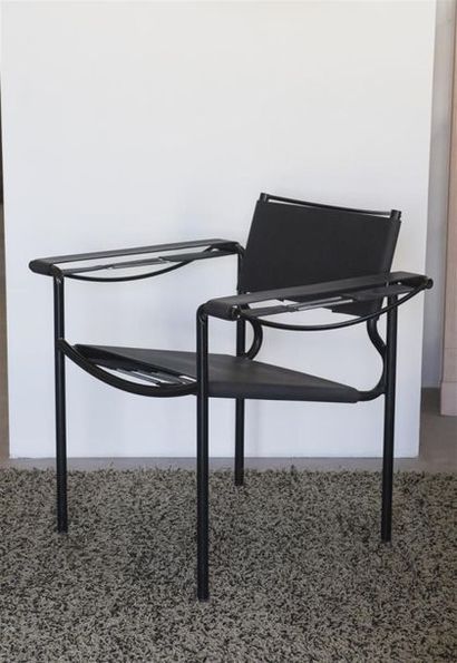 null Giandomenico BELOTTI (1922-2004) 
Fauteuil modèle 109 et son ottoman à structure...