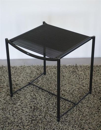 null Giandomenico BELOTTI (1922-2004) 
Fauteuil modèle 109 et son ottoman à structure...