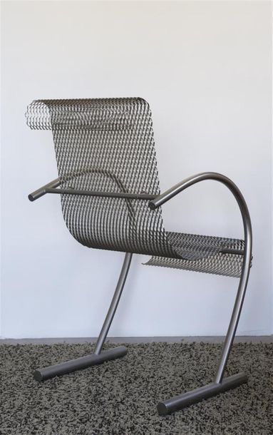 null Shiro KURAMATA (1934-1991) - XO (ÉDITEUR)
Fauteuil modèle "Sing Sing  à structure...