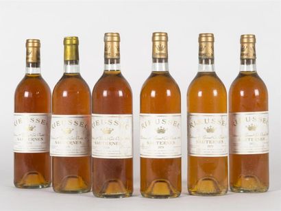 null 6 B CHÂTEAU RIEUSSEC (1 B.G; e.t.h. légères; 4 c.c. légères) CC1 Sauternes ...