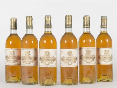 null 6 B CHÂTEAU COUTET (5 e.l.s. et 1 e.a; c.c. légères) CC1 Sauternes 1975