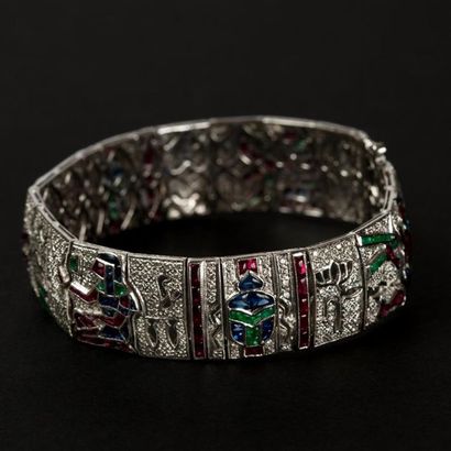 null Bracelet ruban en or blanc (750) 18K pavage de petits diamants avec motifs egyptiens....