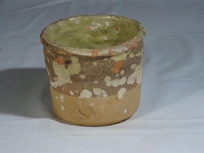 null Pot à conserves cylindrique à rebord enroulé décoré de taches de couleur claire...