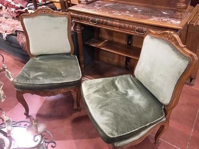 Paire de chaises de style Louis XV
Garniture...