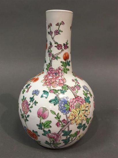 null CHINE vase bouteille en porcelaine
H: 34 cm