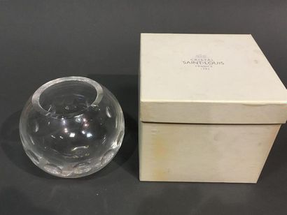 null SAINT LOUIS vase boule en cristal
H: 13 cm
Dans sa boite