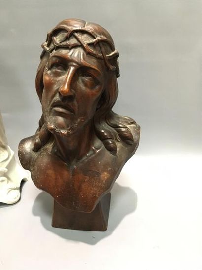 null Christ en bois sculpté et Vierge en biscuit (manque mains)
H Vierge : 50cm
H...