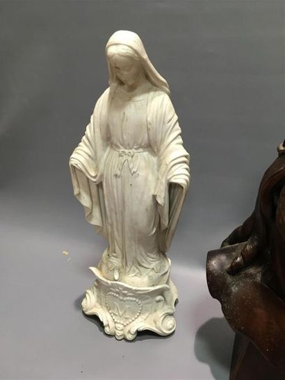 null Christ en bois sculpté et Vierge en biscuit (manque mains)
H Vierge : 50cm
H...