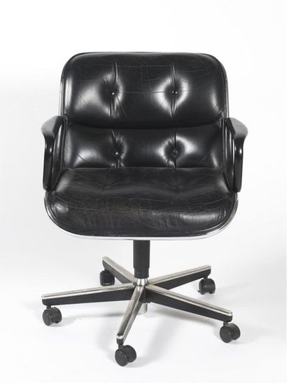 null Charles POLLOCK (1930-2013) KNOLL Editeur 
Fauteuil de bureau à accoudoirs modèle...