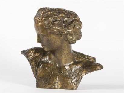 null Emile MORLAIX (1909- 1990)
Epreuve en bronze patiné, buste de jeune fille de...