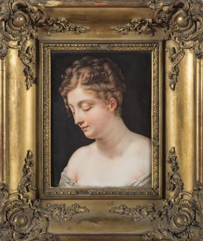 null Joséphine CADES, 
Galatée
Peinture sur porcelaine, 
signée en bas à gauche J...