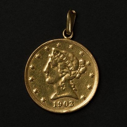 null 1 Pièce OR de 5 dollars or USA de 1903. Montée en pendentif. Poids : 8,50 g