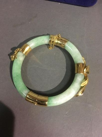 null Bracelet en jade avec monture en or jaune