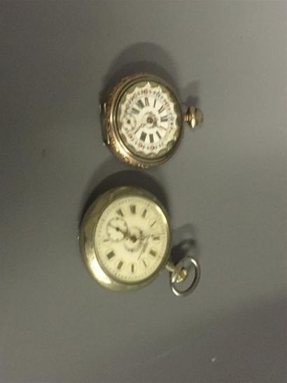 null Deux montres de gousset en metal (argentan), décor émaillé polychrome sur le...
