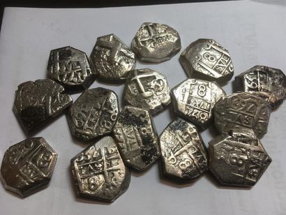 null MEXIQUE
Lot de 12 pieces de 8 reales en argent des années 1759 à 1772 de FERDINAND...
