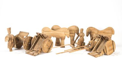 null Jean Pierre HELLE (1944 Genève-2015) 
Ensemble de sculptures en bois comprenant...
