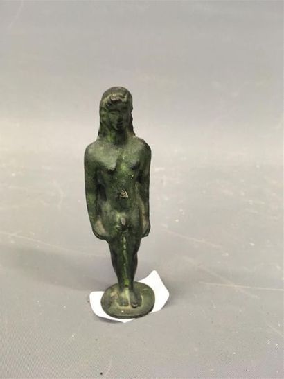 null KOUROS, sujet en bronze 
H : 11 cm