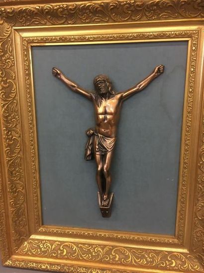 null Crucifix dans un cadre doré
63 x 52 cm