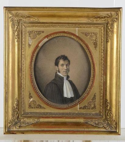null Ecole française du 19ème siècle, 
Portrait d'avocat
Crayon réhaussé de blanc
14.5...