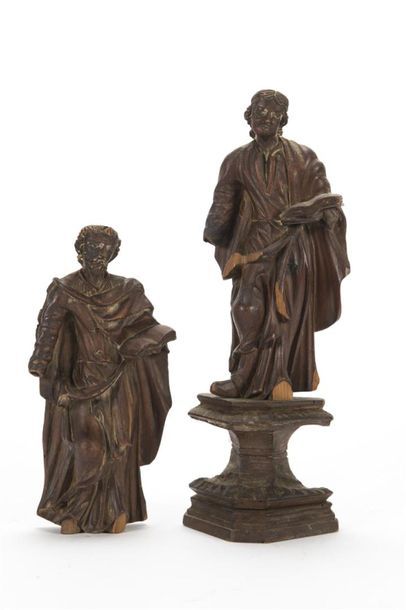 null Deux sujets en bois sculpté, évangélistes
18ème siècle (manques)
H. des sujets :...