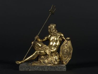 null Dieu fleuve en bronze à patine dorée
Italie 19ème 
H. 12,5-L. 17,5cm
