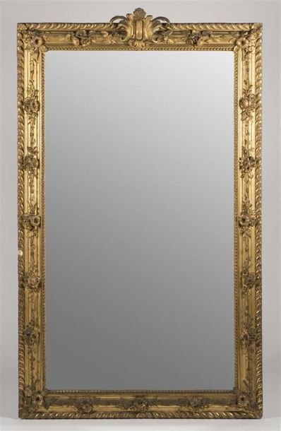 null Paire de miroirs en stuc doré 
19ème siècle
(accident et manques dans le cadre)
H :...