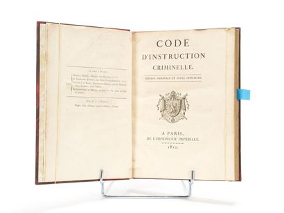 null (DROIT) CODE d'instruction criminelle. Edition originale et seule officielle...