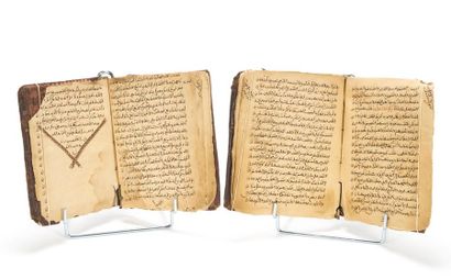 null (MANUSCRIT) : Deux manuscrits arabes, vraisemblablement du 19ème siècle.
16...