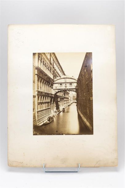 null (PHOTOGRAPHIES) Italie. Circa 1880. tirages albuminiques.
17 Vues de VENISE,...
