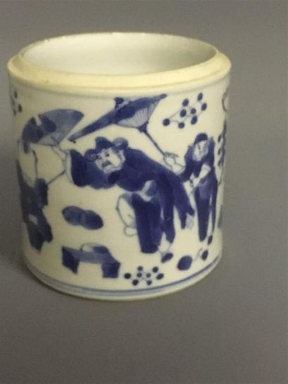 null Pot à pinceau en porcelaine de Chine décor bleu blanc