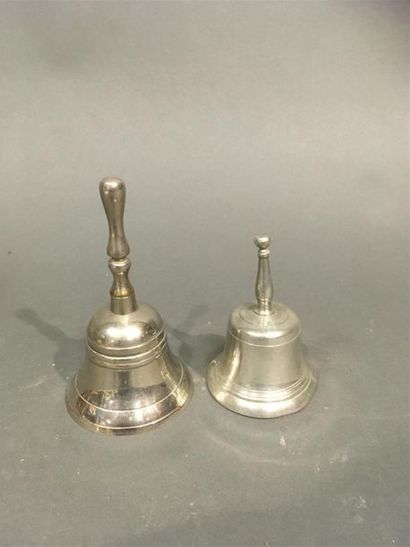2 petites cloches d'autel