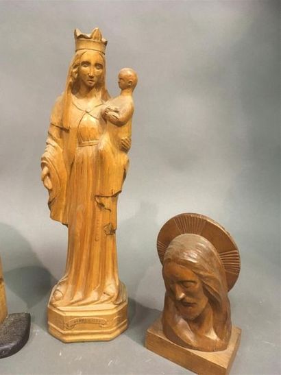 null Lot de sculptures religieuses en bois : Vierge, Christ
H Vierge : 40 cm