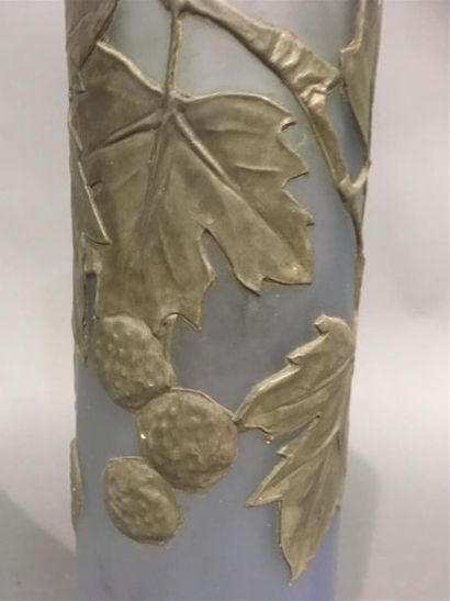 null Grand vase en verre avec application d'étain 
H : 40 cm