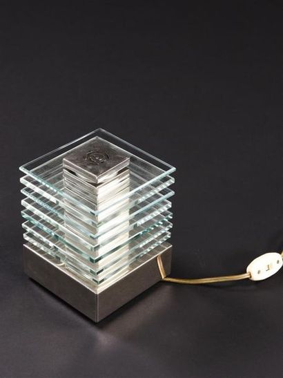 null MAISON DESNY dit Clément NAUNY (1900-1969)
Rare Lampe de table formant veilleuse...