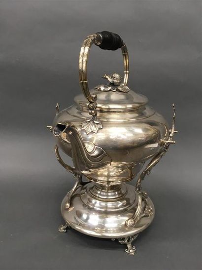 null CAILLARD BAILLARD; Fontaine à thé en métal argenté
Hauteur : 33 cm